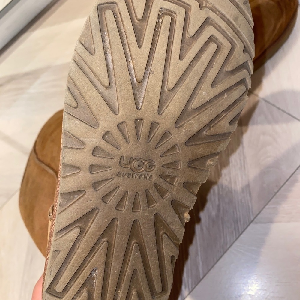 Uggs - image 4